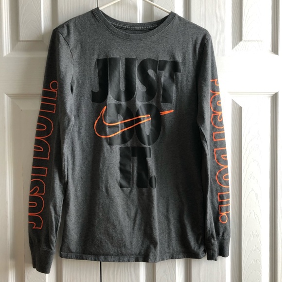 Nike Tops - Nike Long Sleeve Shirt